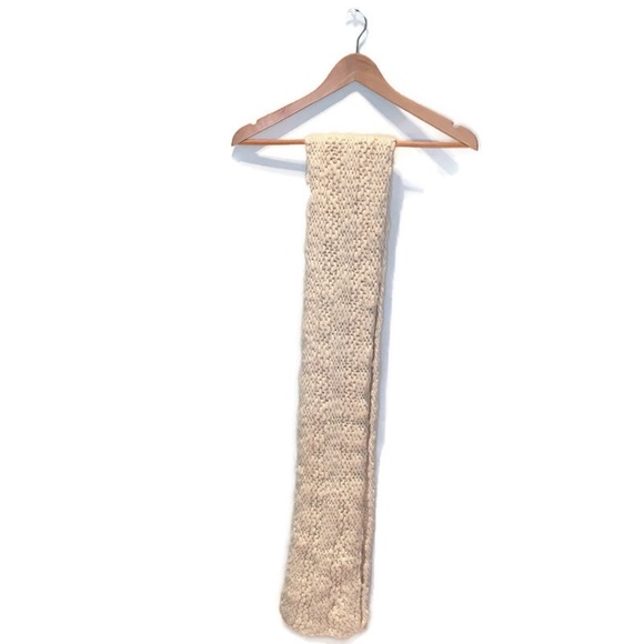Banana Republic Chunky knit scarf (w/o tags),cream - Picture 9 of 10
